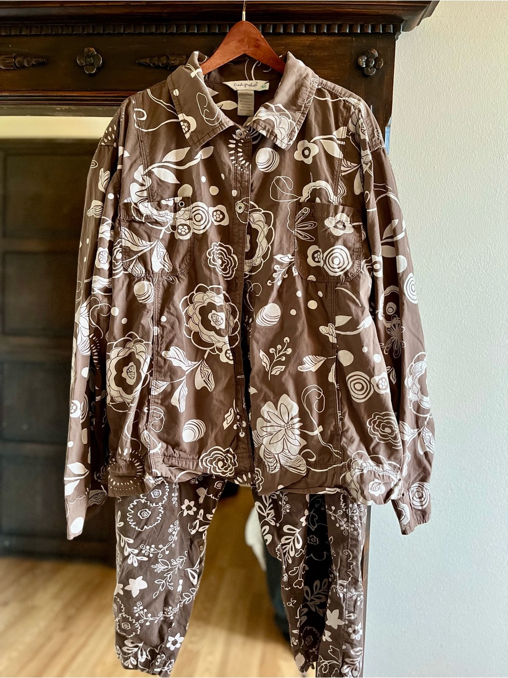 Vintage Floral Jacket and Pants Set